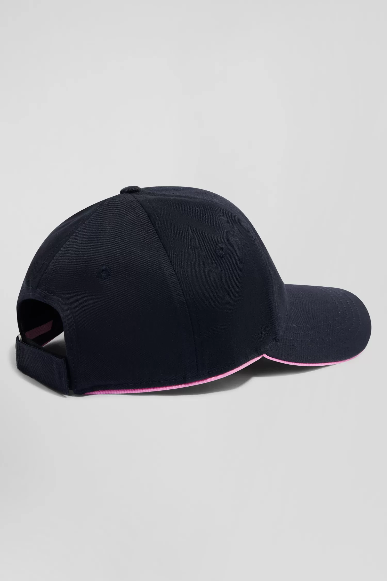 Eden Park Navy blue cotton cap with bow tie badge and pink piping< Caps
