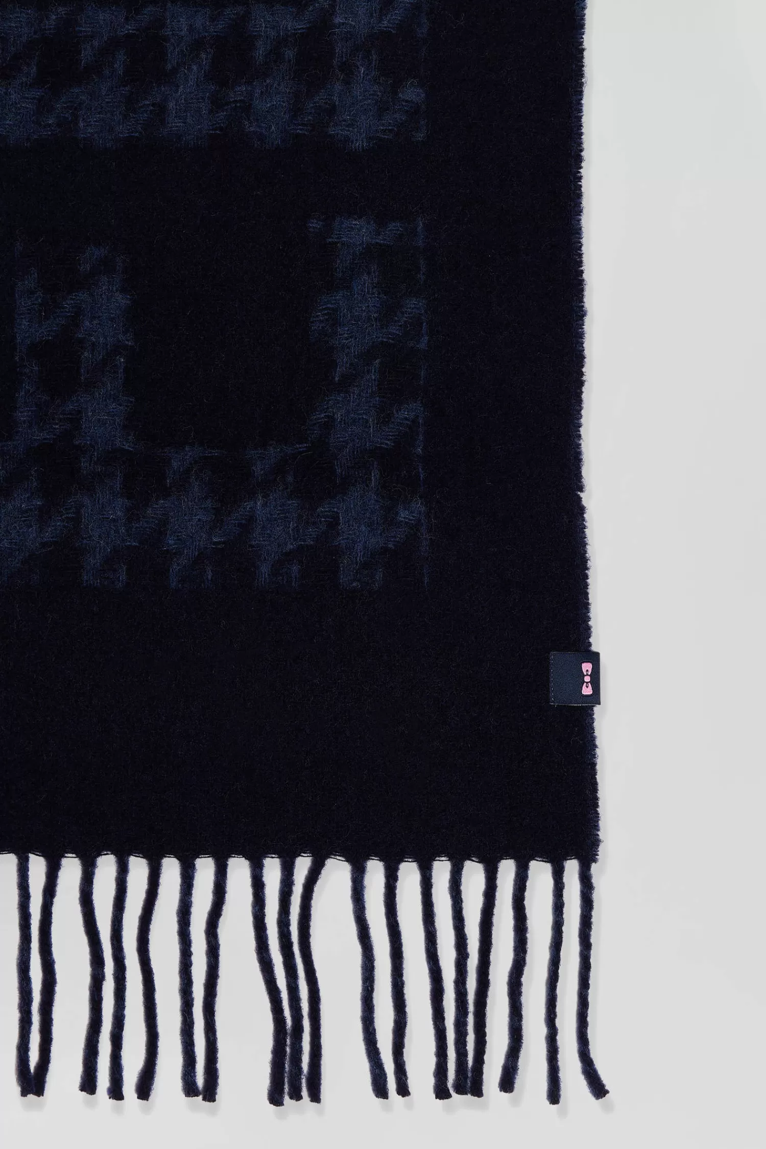 Eden Park Navy blue mixed wool scarf with jacquard lettering< Scarves And Wraps