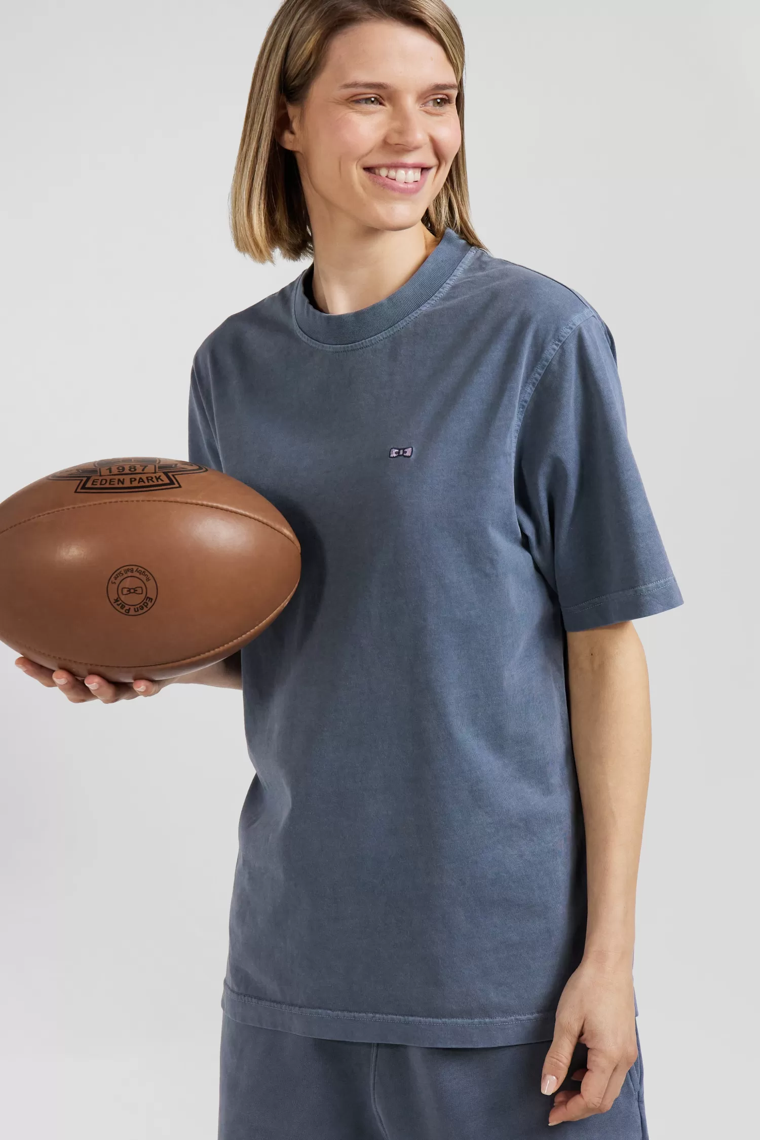 Eden Park Oversize grey unisex short-sleeved T-shirt in overdyed cotton<Women T-shirts | T-shirts