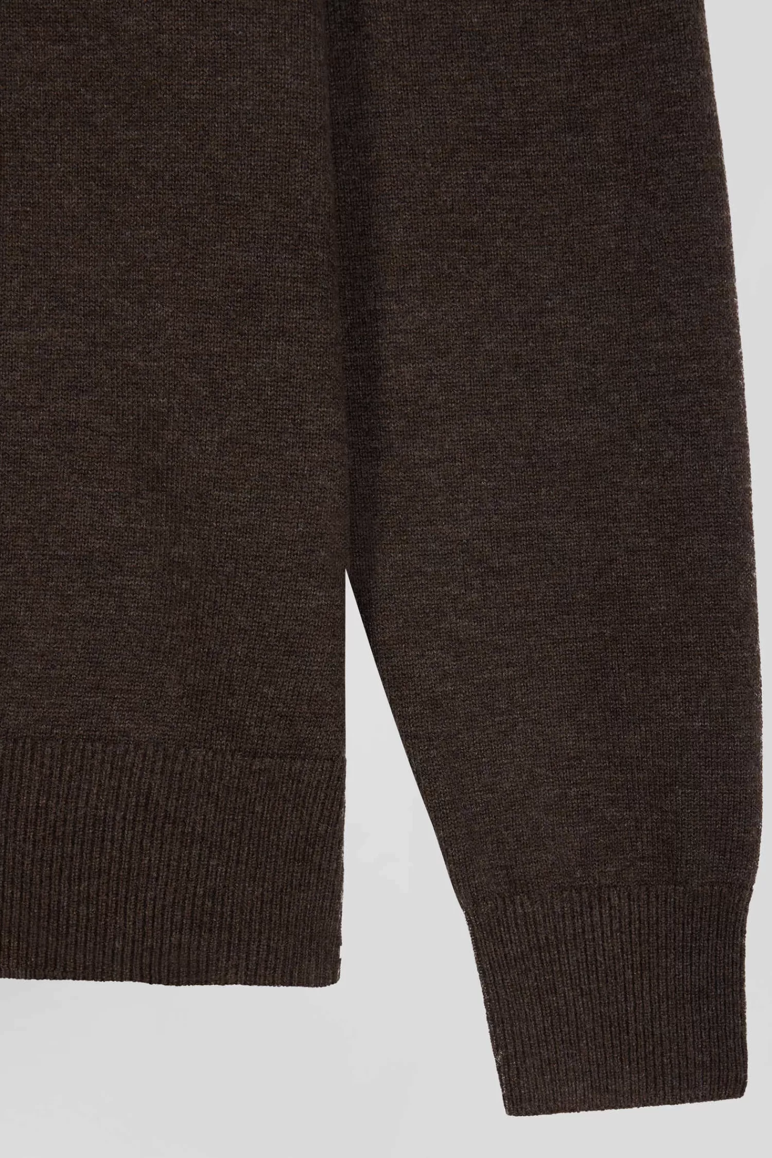 Eden Park Regular brown wool and cotton V-neck jumper with striped details< Sweaters