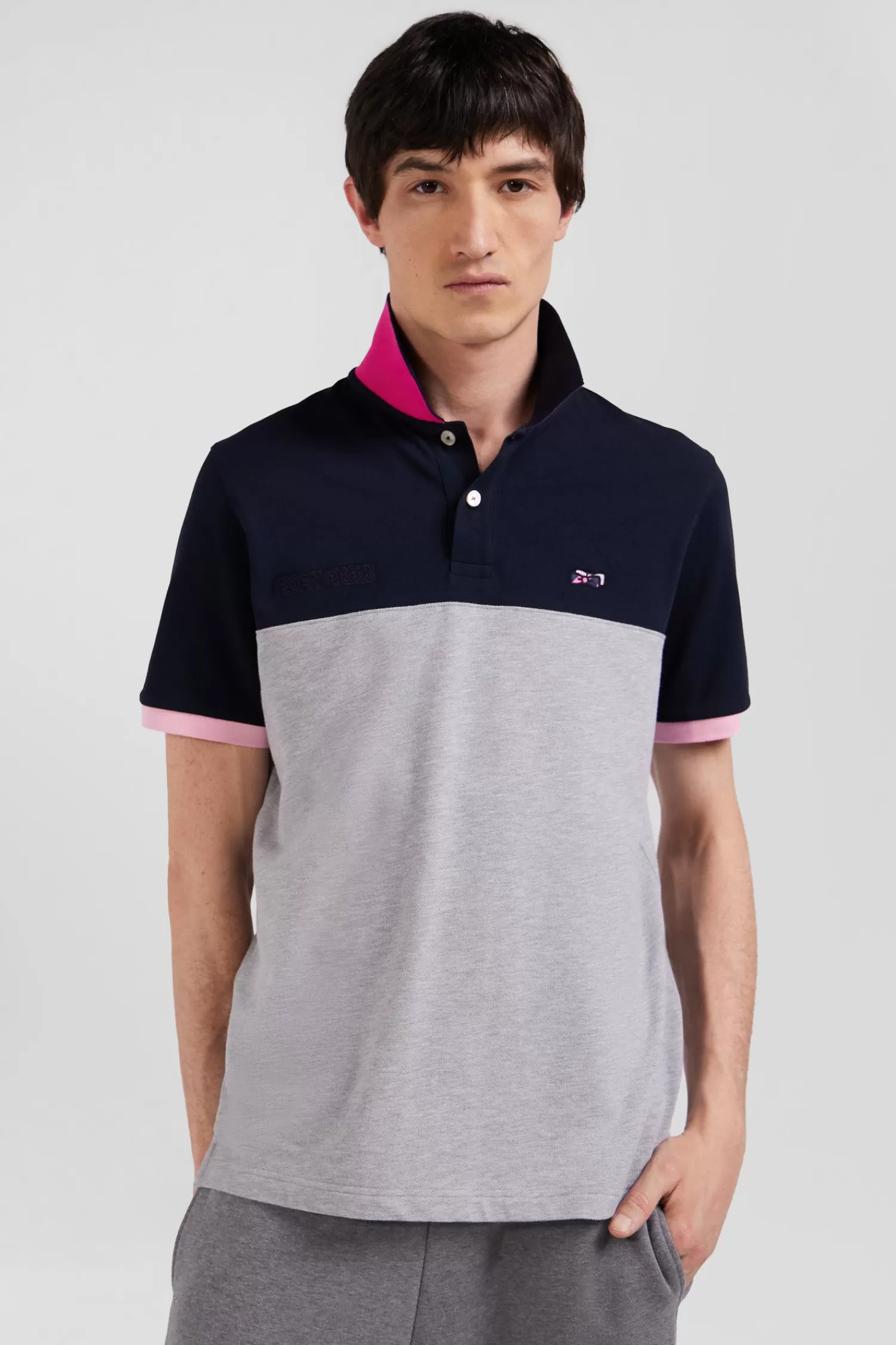 Eden Park Regular grey short-sleeved cotton piqué polo shirt with bow tie embroidery and contrasting details< Polos