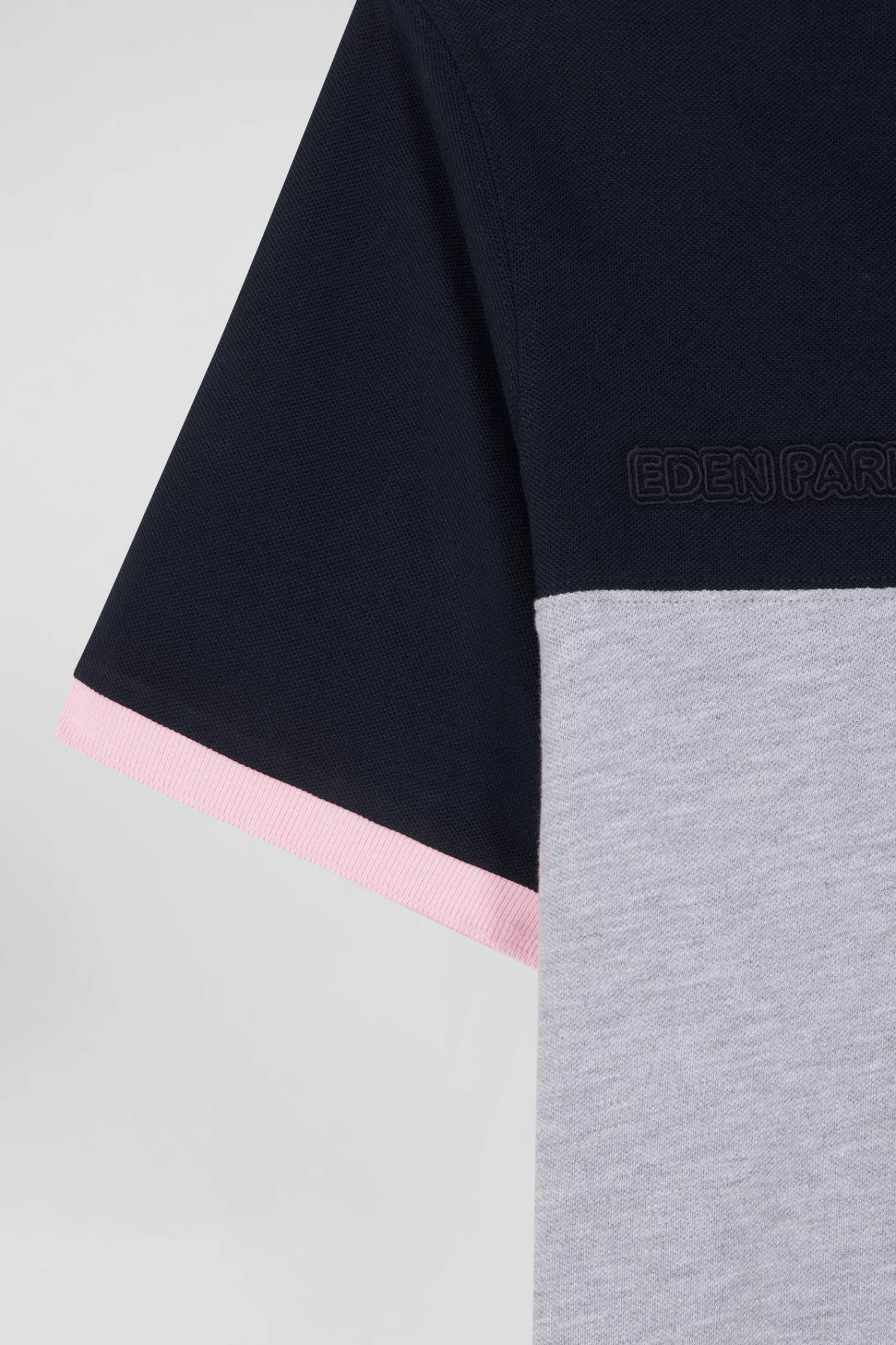 Eden Park Regular grey short-sleeved cotton piqué polo shirt with bow tie embroidery and contrasting details< Polos