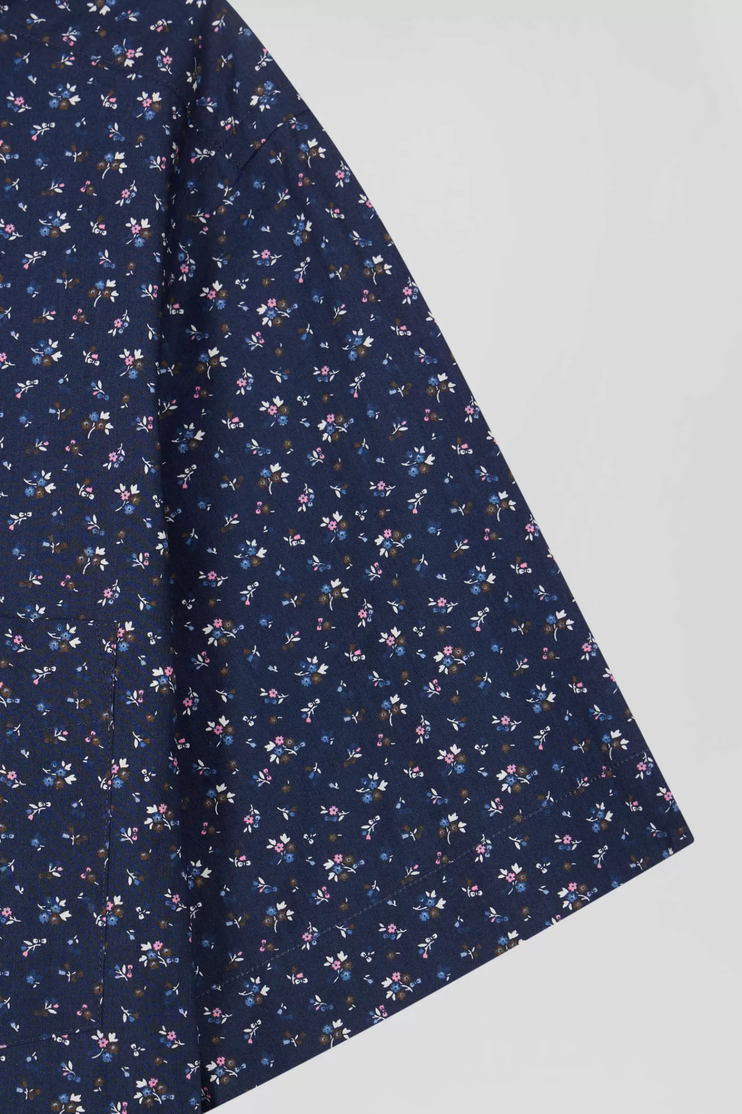Eden Park Regular navy blue cotton short-sleeved shirt with micro floral print< Short-sleeved Shirts