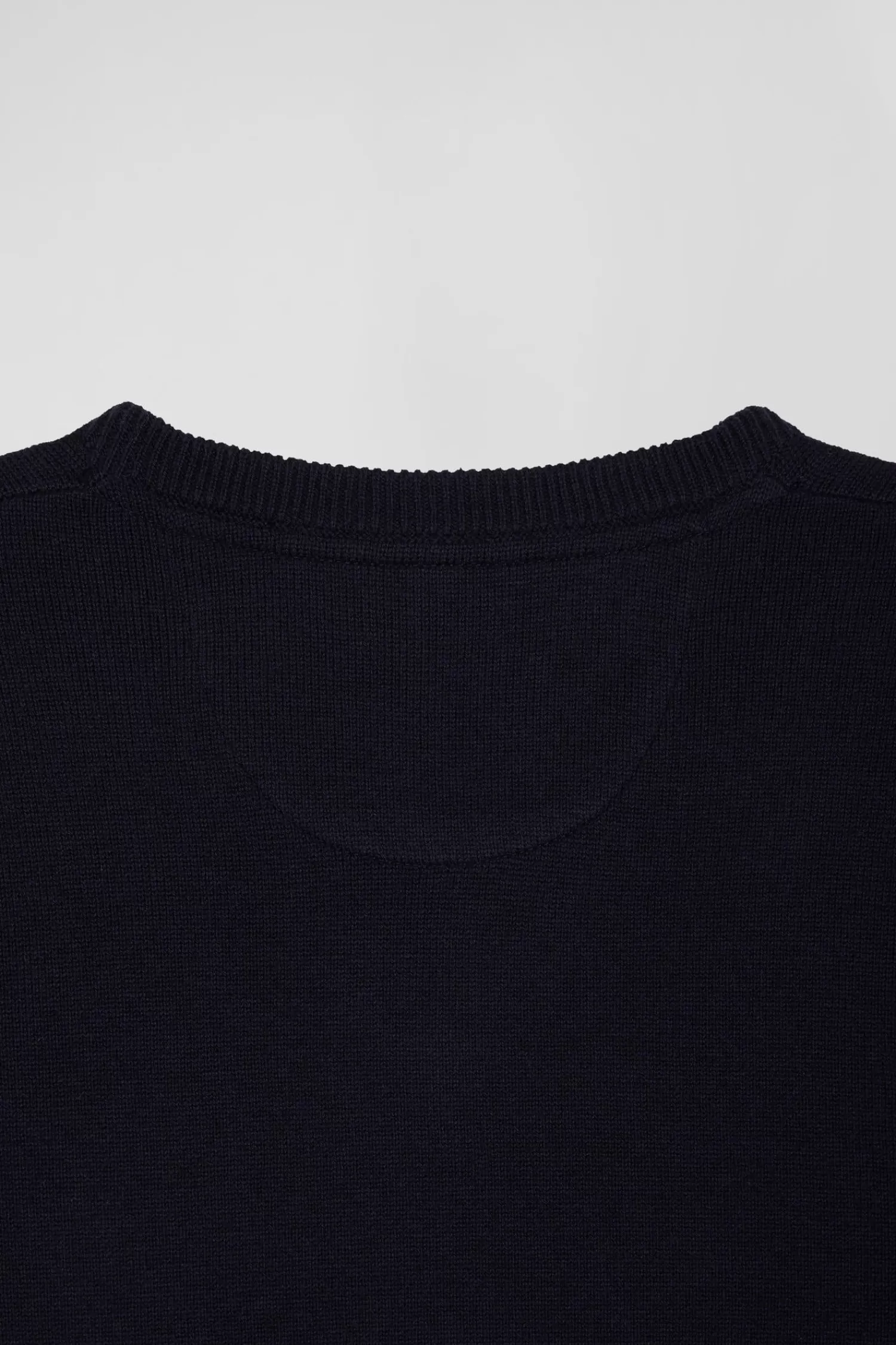 Eden Park Regular navy wool and cotton V-neck jumper with striped details< Sweaters