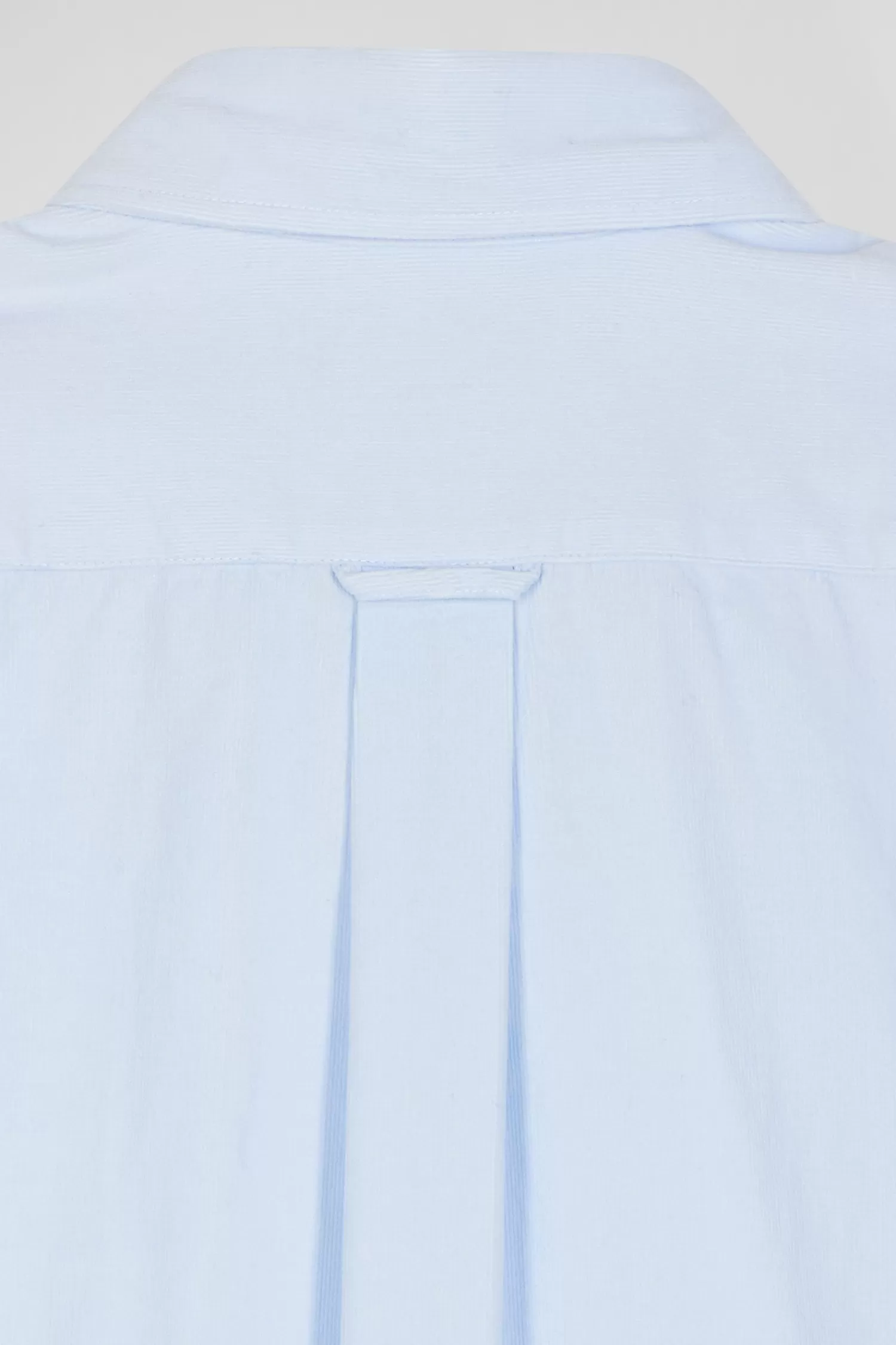 Eden Park Regular plain sky blue cotton shirt with button-down collar and chest pocket< Shirts