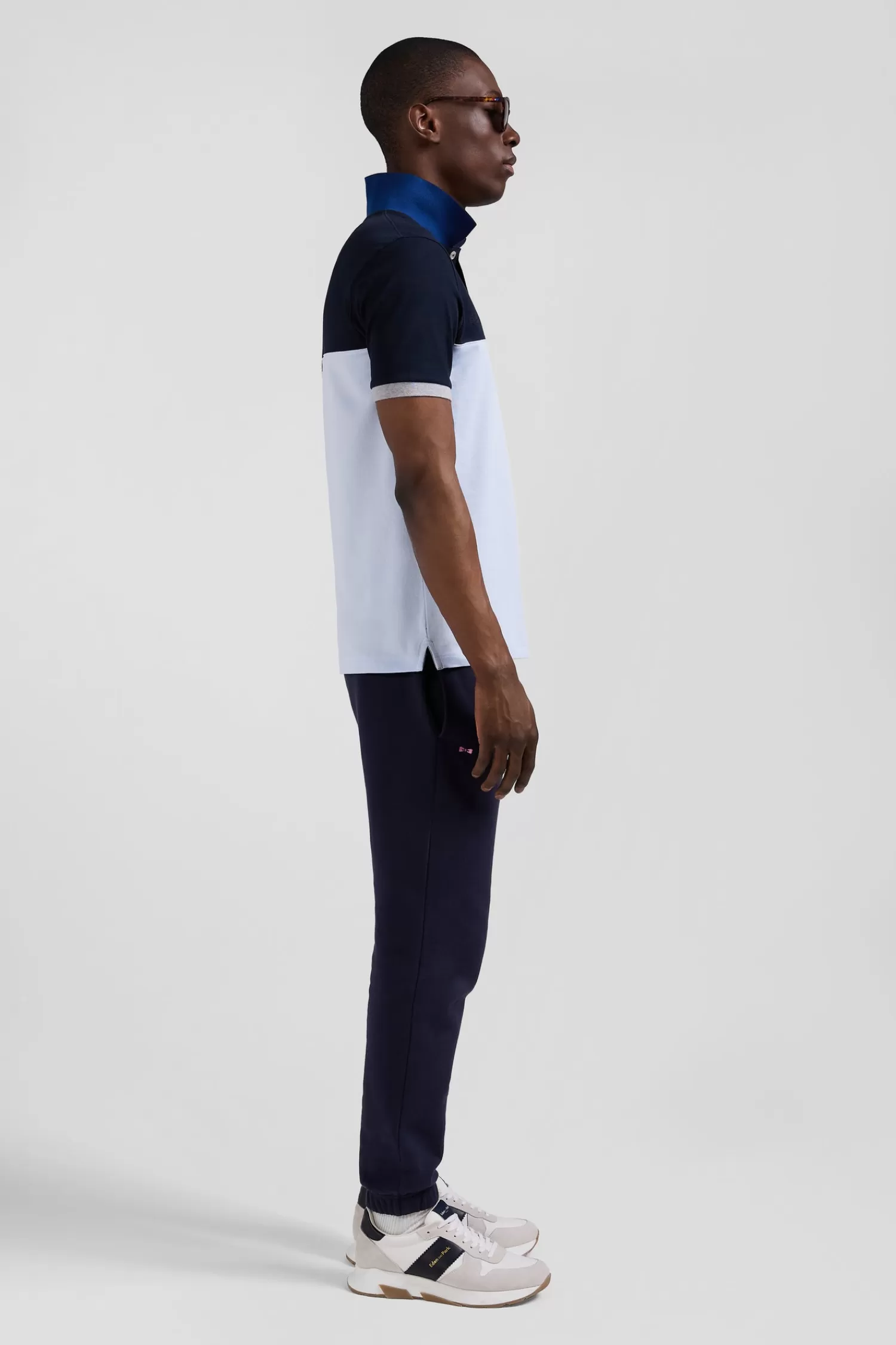 Eden Park Regular sky blue short-sleeved cotton piqué polo shirt with bow tie embroidery and contrasting details< Polos