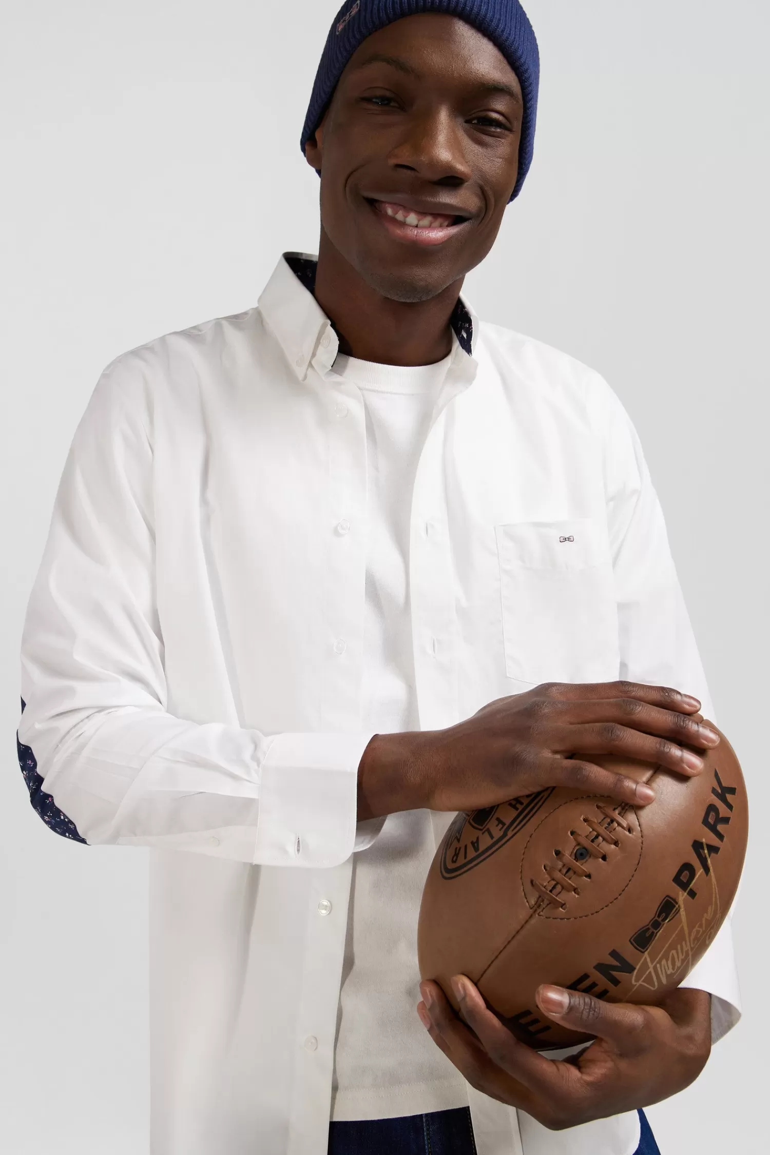 Eden Park Regular white cotton poplin shirt with button-down collar and printed elbow patches< Shirts